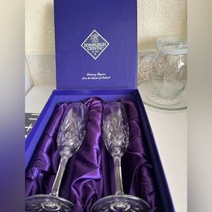 EDINBURGH CRYSTAL CHAMPAGNE FLUTES SET OF 2